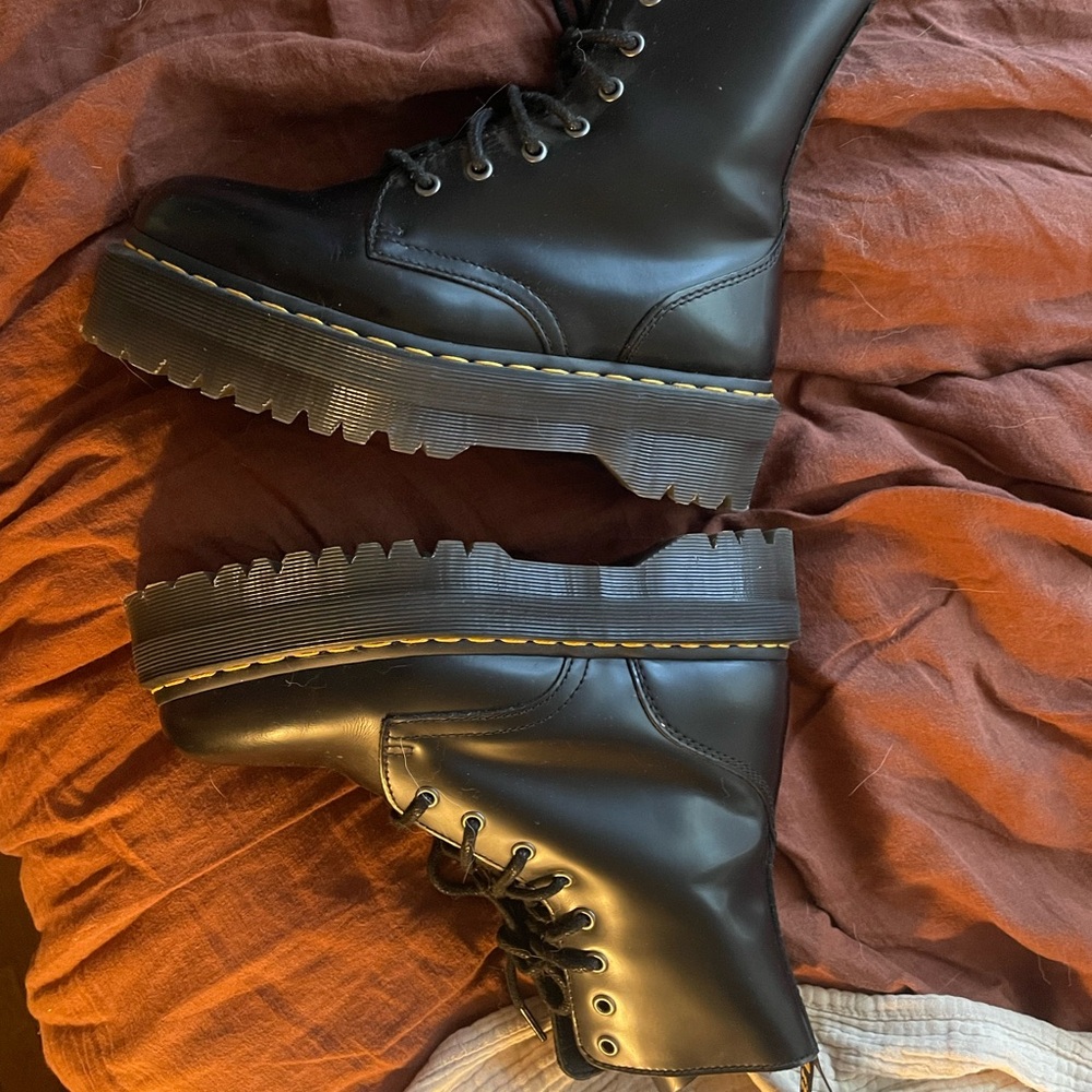 Dr Marten Jaden Platform boots size 9 - Never worn